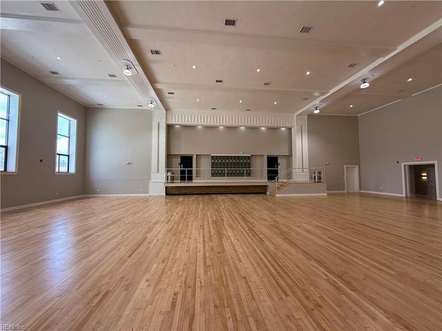 332 34th St Apt B3, Newport News, VA 23607