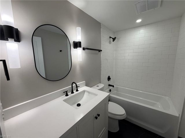 332 34th St Apt B3, Newport News, VA 23607