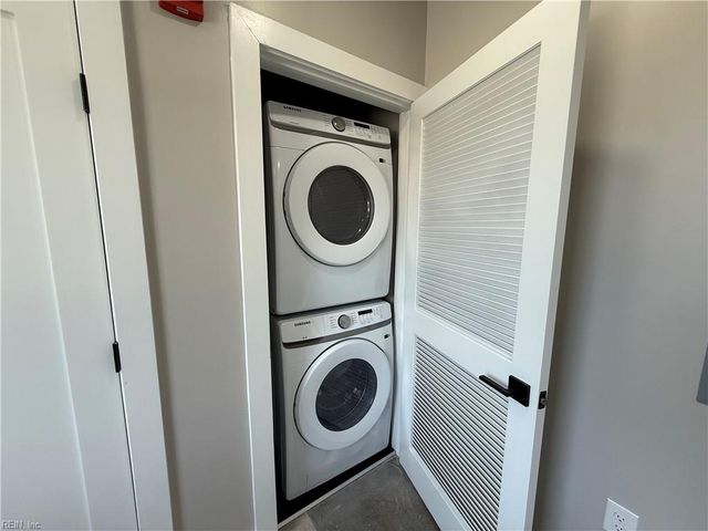 332 34th St Apt B3, Newport News, VA 23607