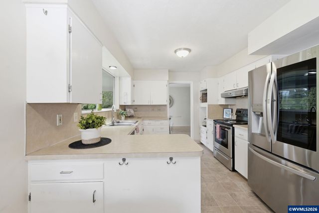 815 NW Merrie Dr, Corvallis, OR 97330