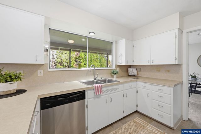 815 NW Merrie Dr, Corvallis, OR 97330