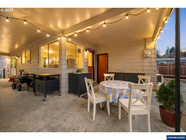 815 NW Merrie Dr, Corvallis, OR 97330