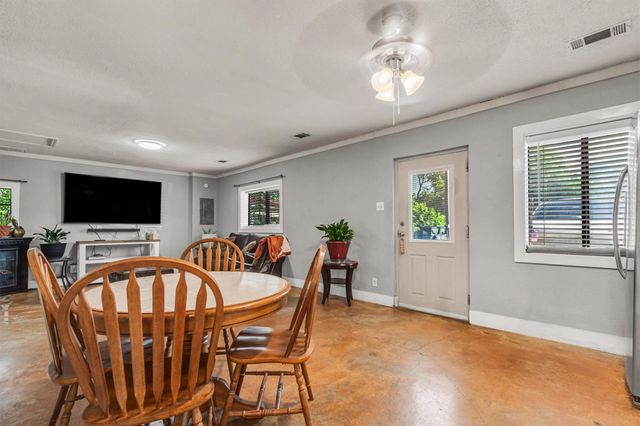 1009 Crepe Myrtle DR, San Marcos, TX 78666