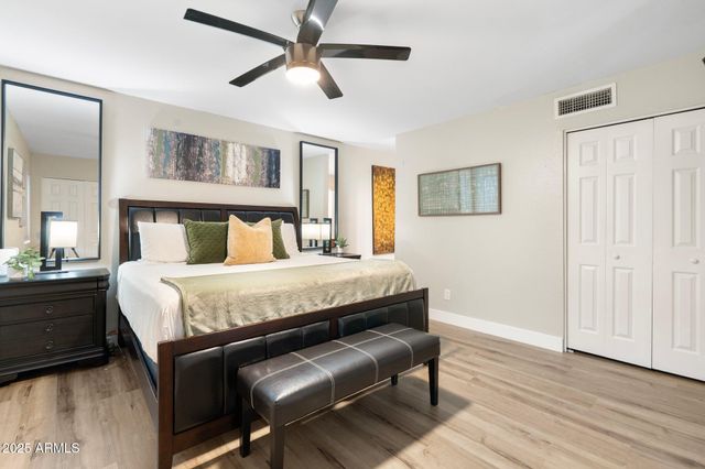 8570 E INDIAN SCHOOL Road D, Scottsdale, AZ 85251