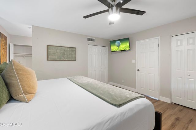 8570 E INDIAN SCHOOL Road D, Scottsdale, AZ 85251