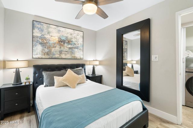 8570 E INDIAN SCHOOL Road D, Scottsdale, AZ 85251