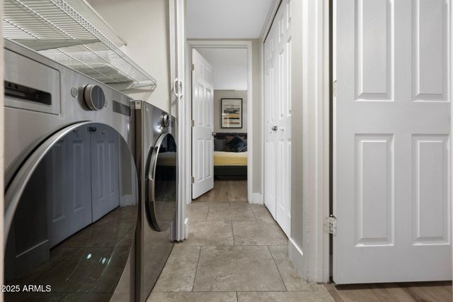 8570 E INDIAN SCHOOL Road D, Scottsdale, AZ 85251