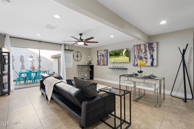 8570 E INDIAN SCHOOL Road D, Scottsdale, AZ 85251