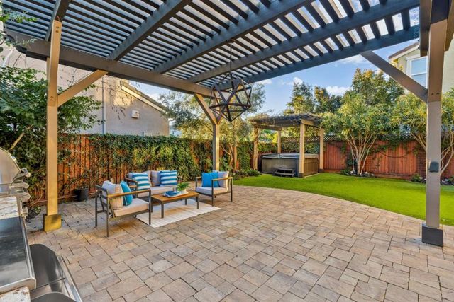 19421 Dougherty Avenue, Morgan Hill, CA 95037