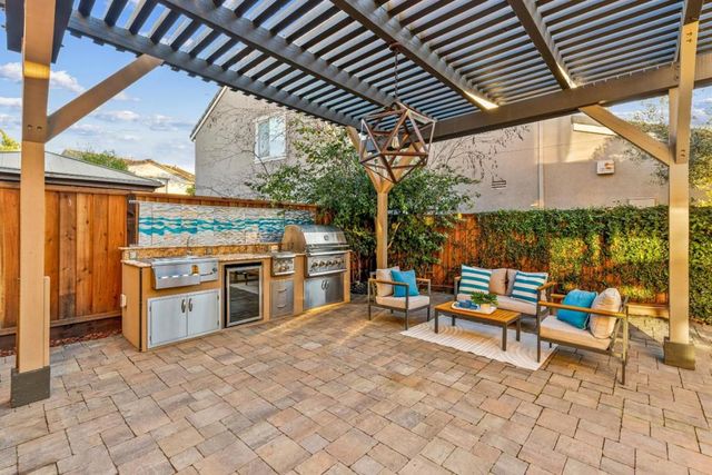 19421 Dougherty Avenue, Morgan Hill, CA 95037