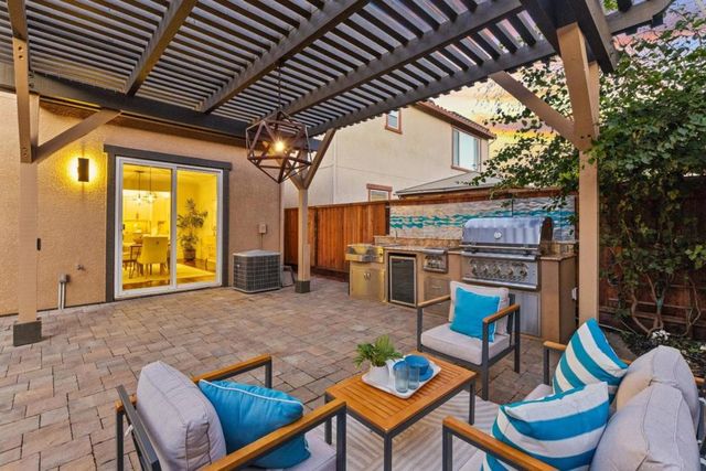 19421 Dougherty Avenue, Morgan Hill, CA 95037