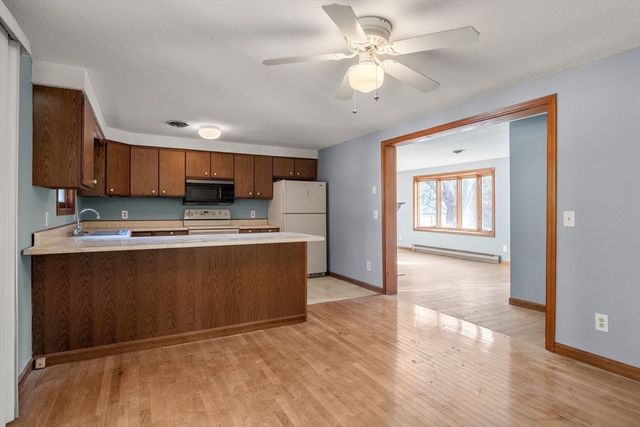 71 Richardson Ave, Norton, MA 02766