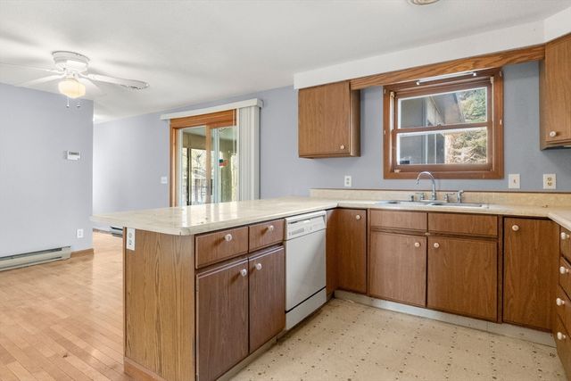 71 Richardson Ave, Norton, MA 02766