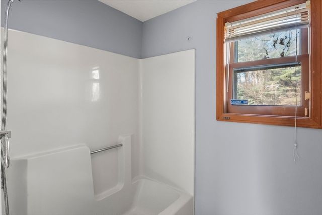 71 Richardson Ave, Norton, MA 02766