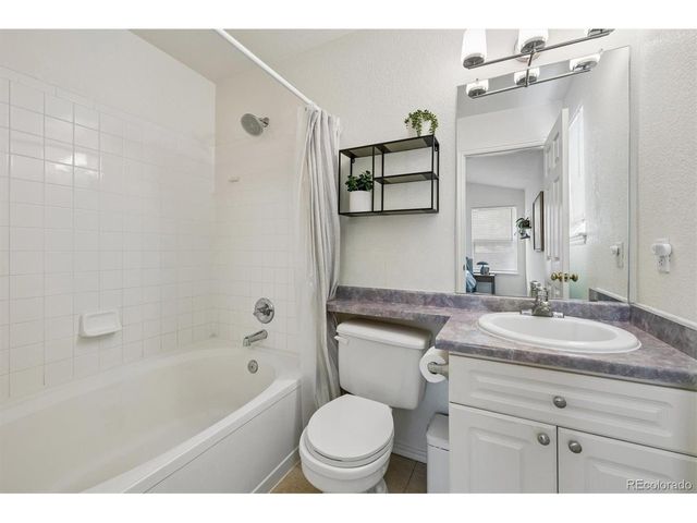 9659 Queenscliffe Dr, Highlands Ranch, CO 80130