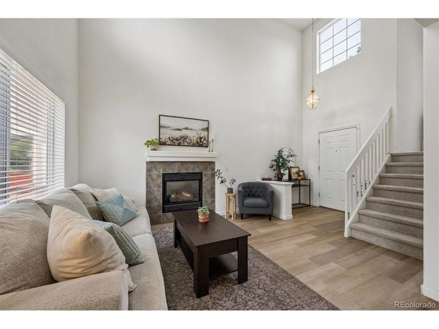9659 Queenscliffe Dr, Highlands Ranch, CO 80130