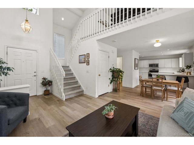 9659 Queenscliffe Dr, Highlands Ranch, CO 80130