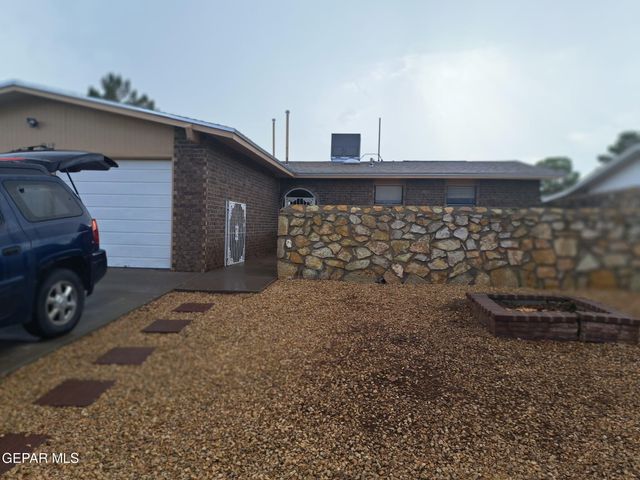 3319 MENARD Lane, El Paso, TX 79936