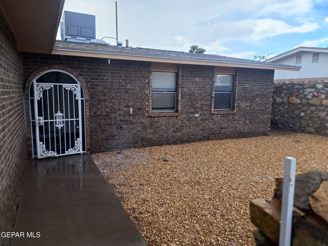 3319 MENARD Lane, El Paso, TX 79936