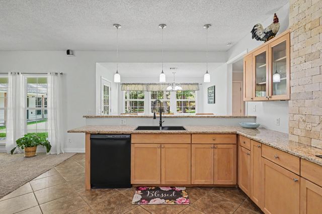 18644 Oak Shadow Circle, Conroe, TX 77302