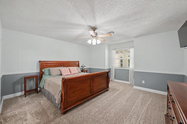 18644 Oak Shadow Circle, Conroe, TX 77302