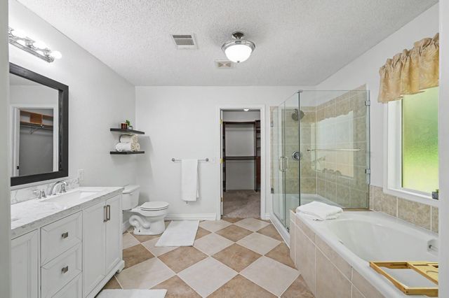 18644 Oak Shadow Circle, Conroe, TX 77302