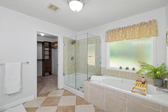 18644 Oak Shadow Circle, Conroe, TX 77302