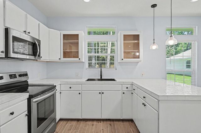 18644 Oak Shadow Circle, Conroe, TX 77302