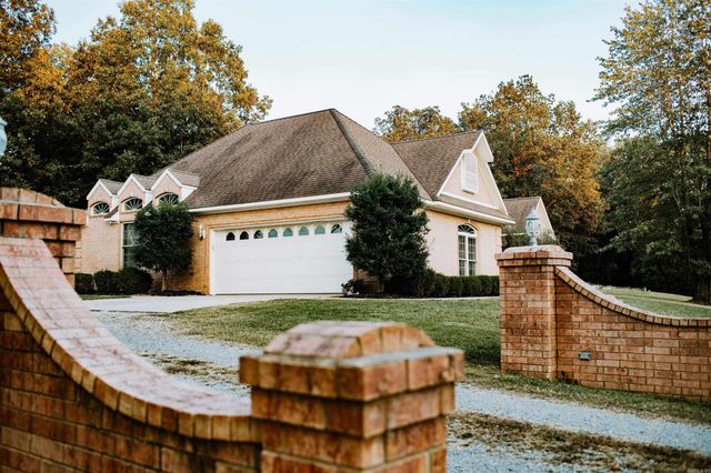2121 Lakewood Drive, Piggott, AR 72454