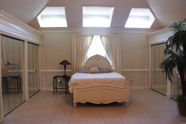 2121 Lakewood Drive, Piggott, AR 72454