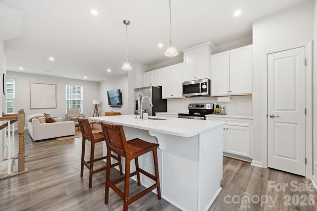 2409 Autumn Olive Lane, Matthews, NC 28104