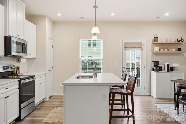 2409 Autumn Olive Lane, Matthews, NC 28104