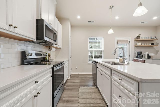 2409 Autumn Olive Lane, Matthews, NC 28104