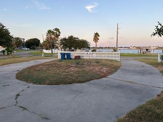 10 Riviera Drive Dr KA Unit #1, Rockport, TX 78382