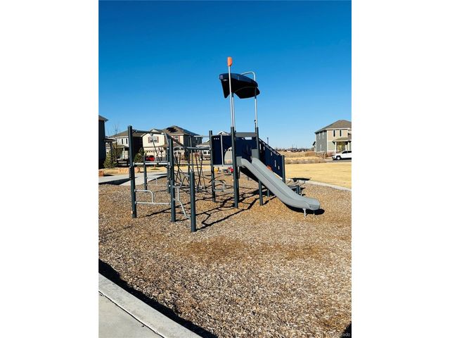 48 Chipeta Way, Lochbuie, CO 80603