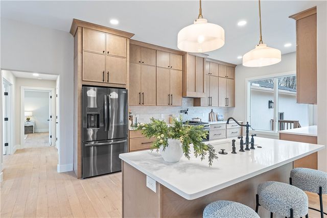 1 Barrow Circle, Bella Vista, AR 72715