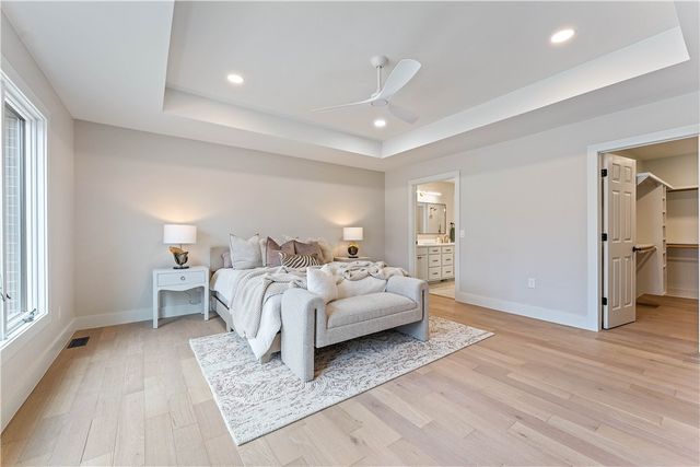 1 Barrow Circle, Bella Vista, AR 72715