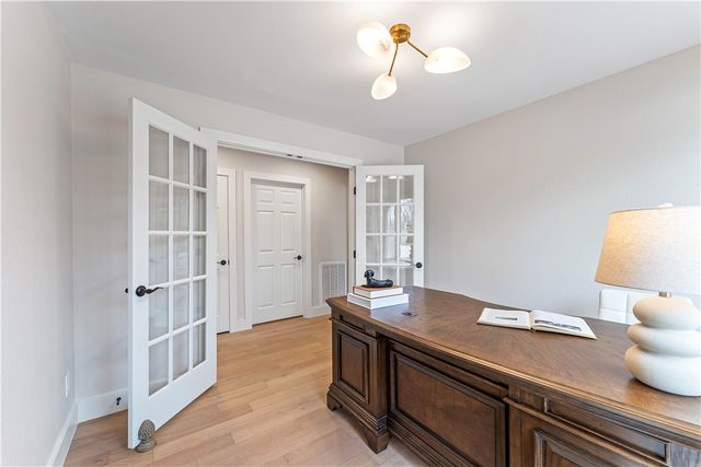 1 Barrow Circle, Bella Vista, AR 72715