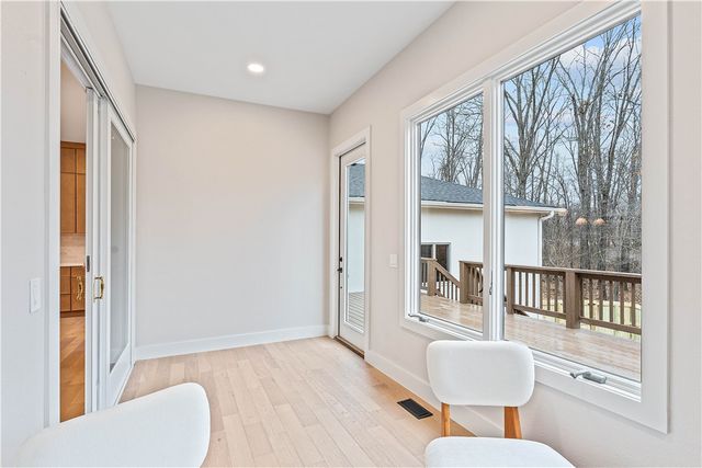 1 Barrow Circle, Bella Vista, AR 72715