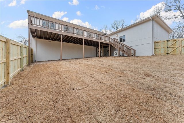 1 Barrow Circle, Bella Vista, AR 72715