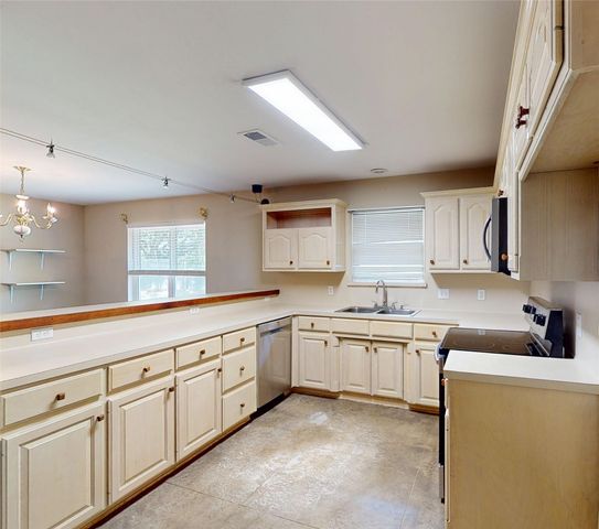 356 Copeland Circle, Chandler, TX 75758