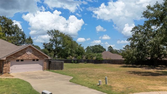 356 Copeland Circle, Chandler, TX 75758
