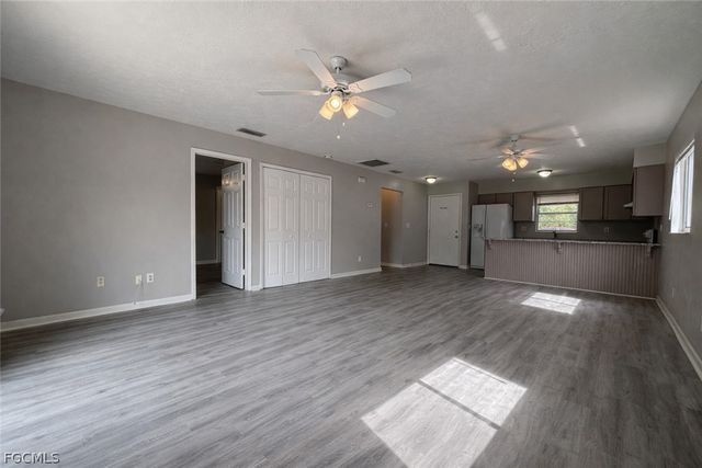 1718 SW Santa Barbara PL, Cape Coral, FL 33991