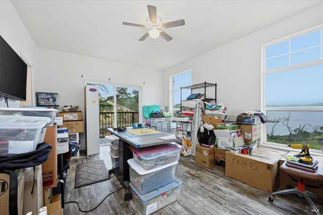 2950 Mira Vista Ln, Clearlake, CA 95422
