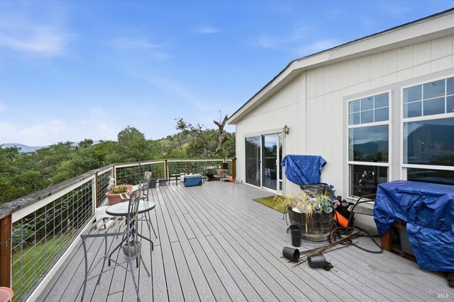 2950 Mira Vista Ln, Clearlake, CA 95422