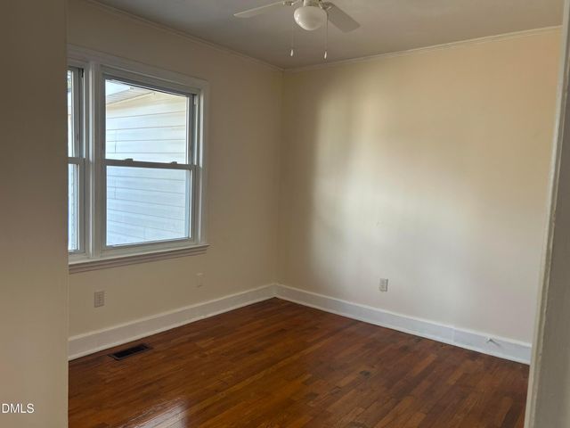 410 W Godwin Street, Dunn, NC 28334