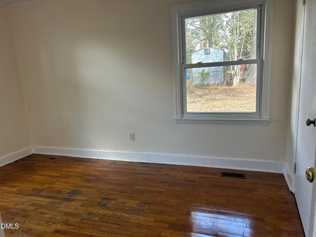 410 W Godwin Street, Dunn, NC 28334