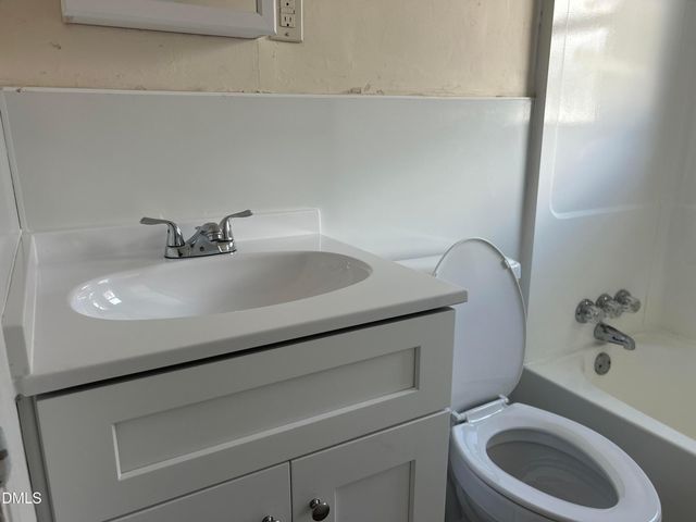 410 W Godwin Street, Dunn, NC 28334