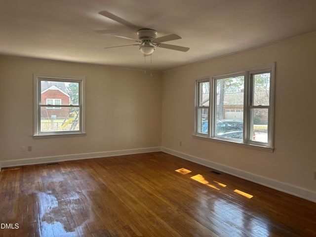 410 W Godwin Street, Dunn, NC 28334