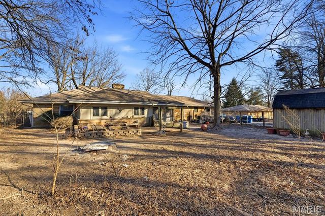 38 Lakeview Acres Drive, Collinsville, IL 62234